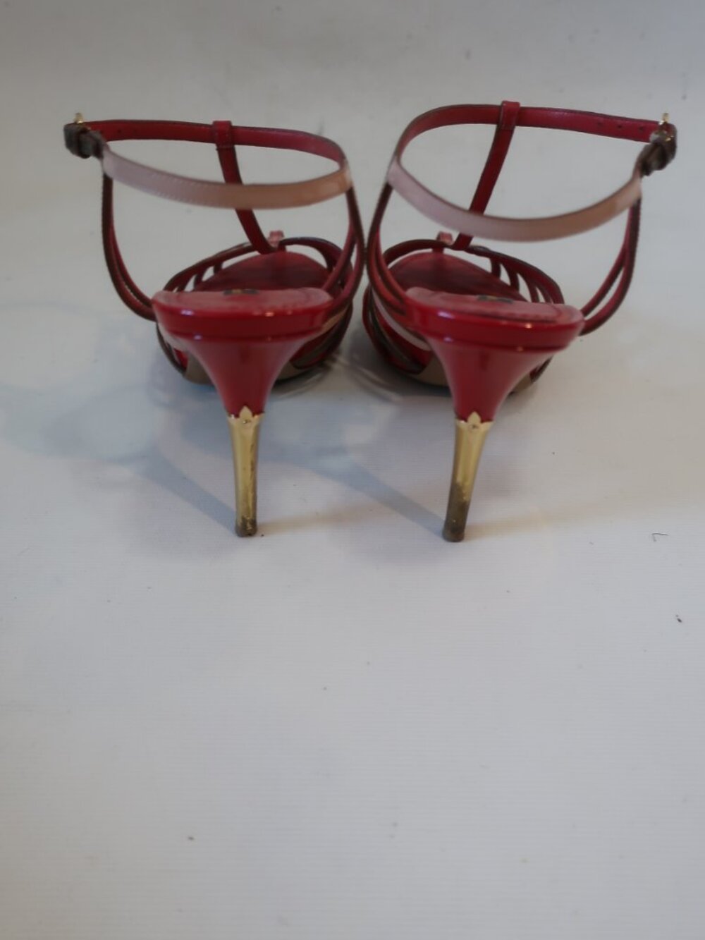 Women Louis Vuitton Red, Beige, Green Patent Leather T Strap Sandals 38 EU/US 8 - Picture 11 of 14